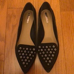 Women’s flats